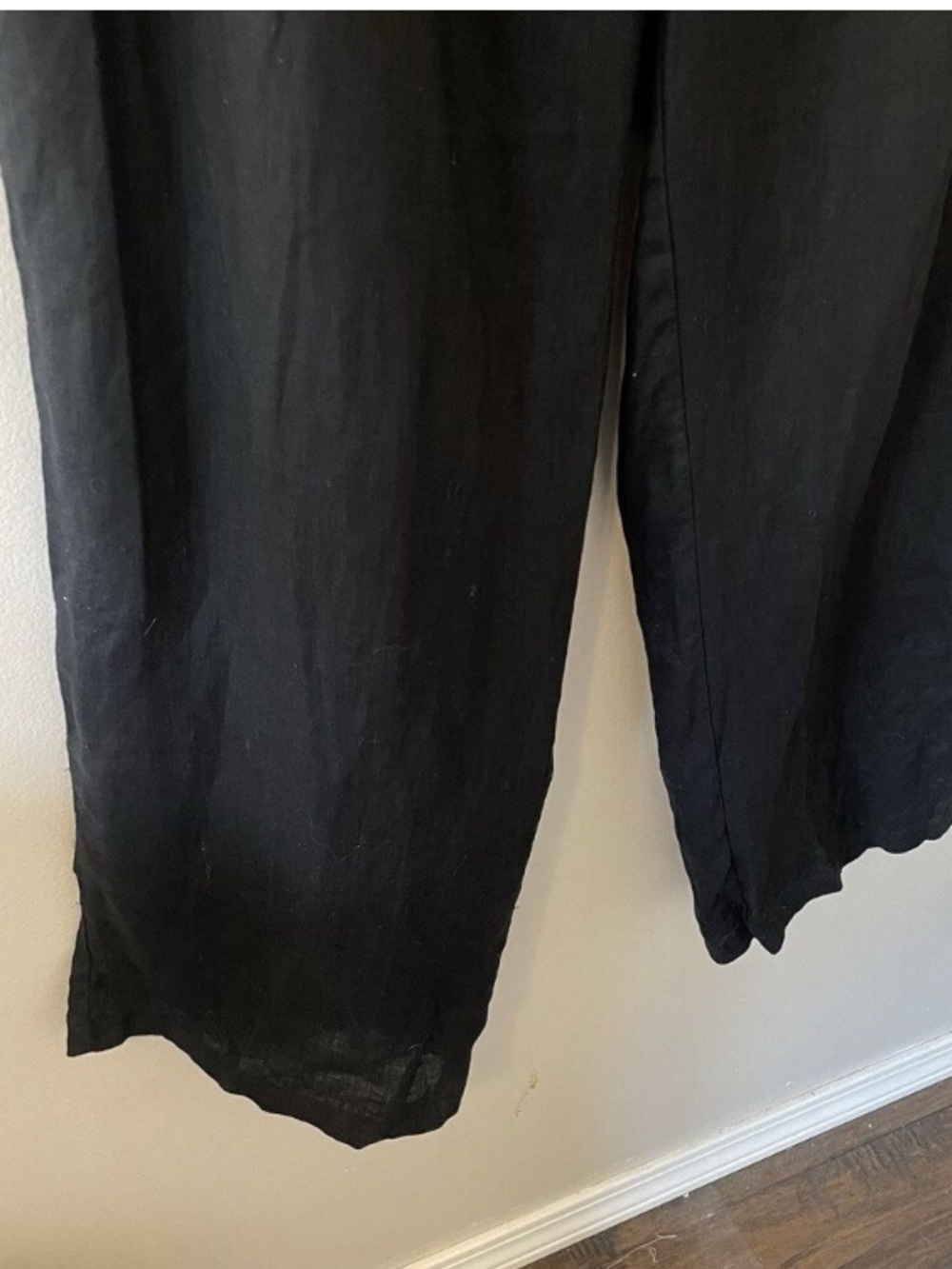 Quince 100% European Linen
Pleated Trouser Sz 16 Black
Minimalist Pants - Picture 7 of 10